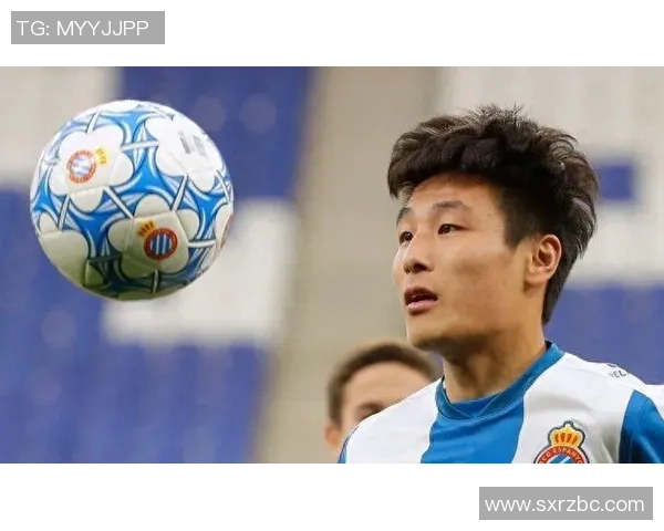 足球球星玩游戏抽到武磊瞬间爆笑 网友直呼抽到最强代言人 足球球星玩游戏抽到武磊瞬间爆笑 网友直呼抽到最强代言人