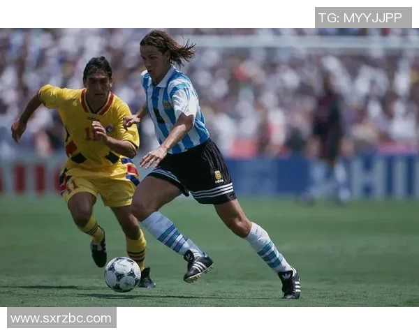 长发飘逸的足球帅哥们 谁是绿茵场上的风采之王 长发飘逸的足球帅哥们 谁是绿茵场上的风采之王